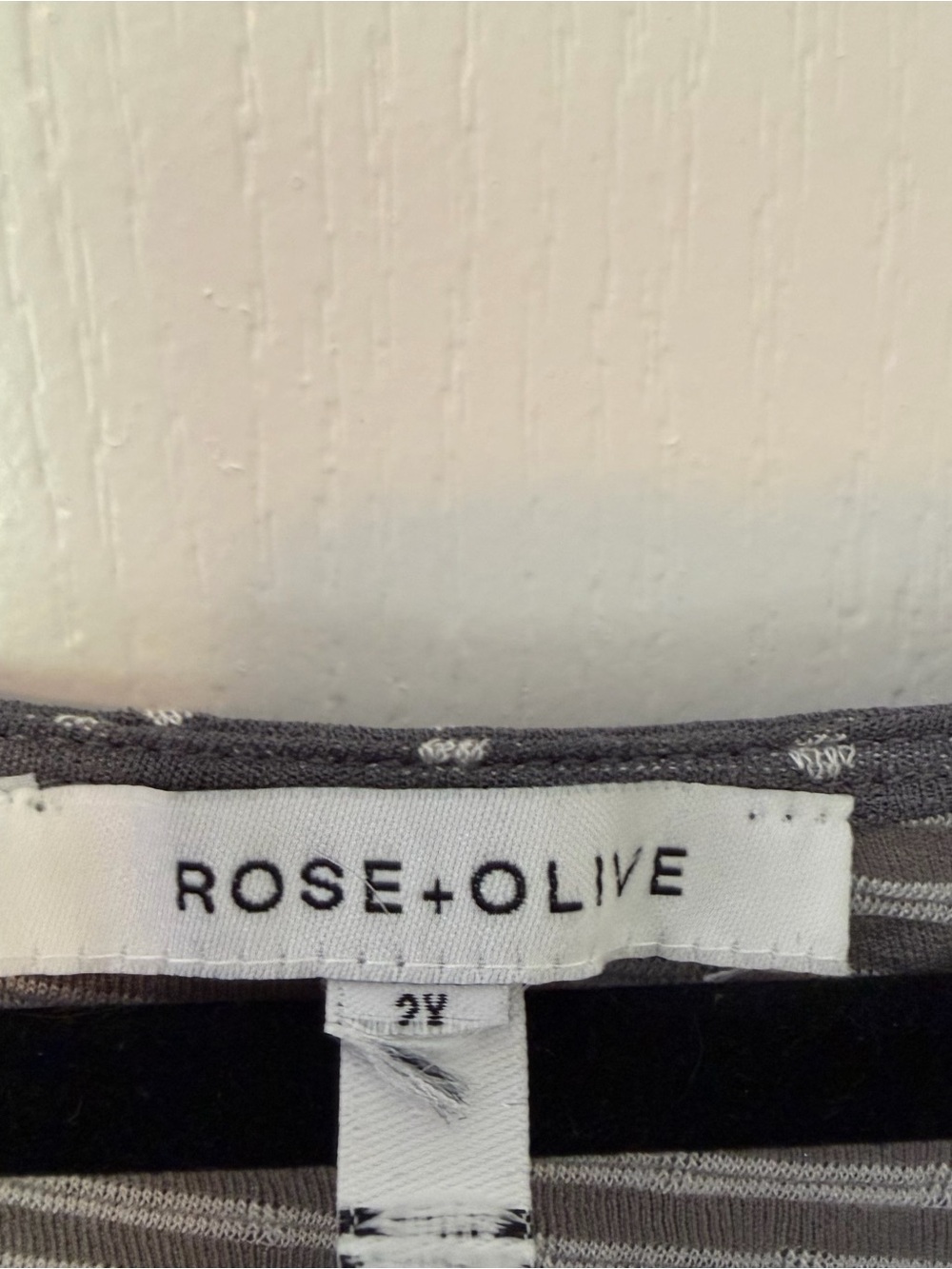 Rose & Olive Gray Polka Dot Ruffle Sleeve Top plus size 2x AA104 - Picture 3 of 6